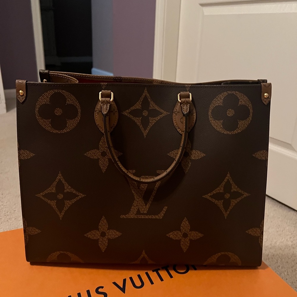 Louis Vuitton On the Go GM Tote Bag